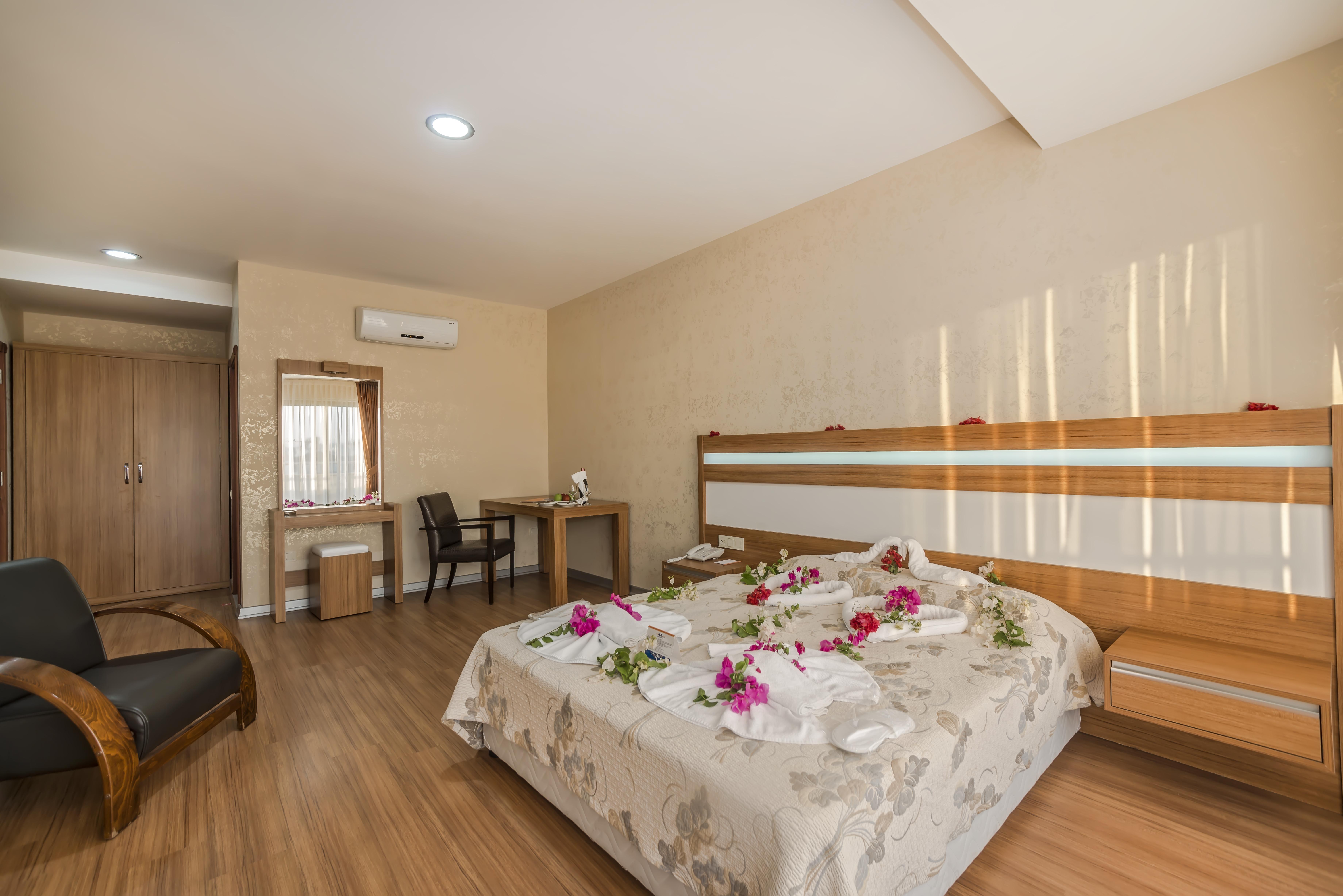 Santa Marina Hotel Antalia Esterno foto